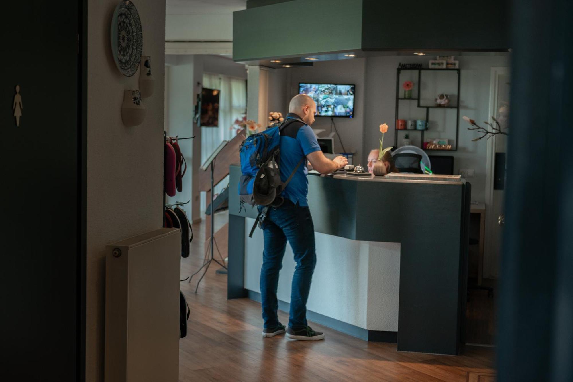 Boutique Hotel Herbergh Amsterdam Airport Free Parking Badhoevedorp Esterno foto