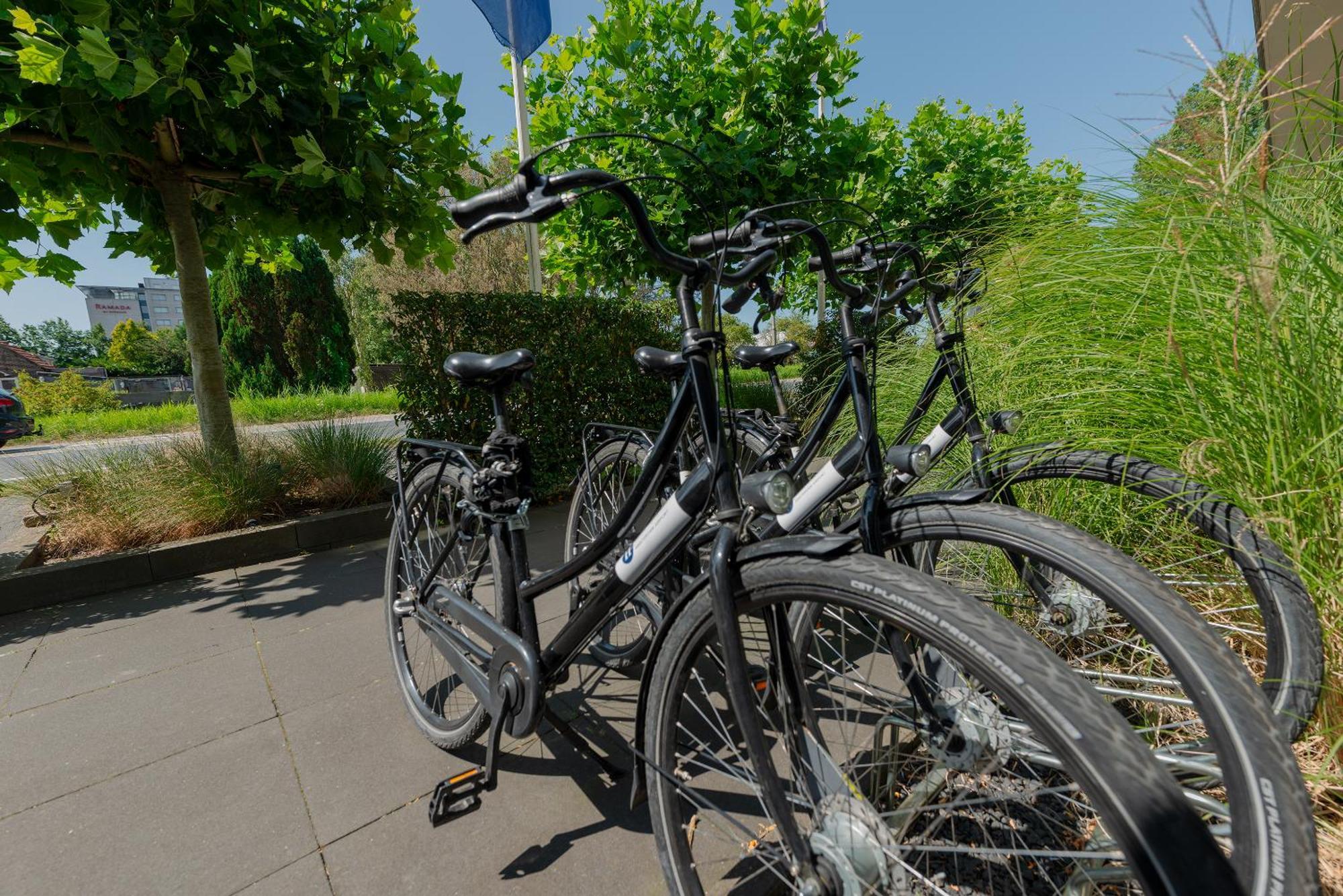 Boutique Hotel Herbergh Amsterdam Airport Free Parking Badhoevedorp Esterno foto