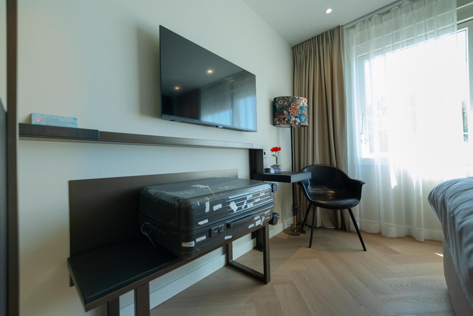 Boutique Hotel Herbergh Amsterdam Airport Free Parking Badhoevedorp Esterno foto