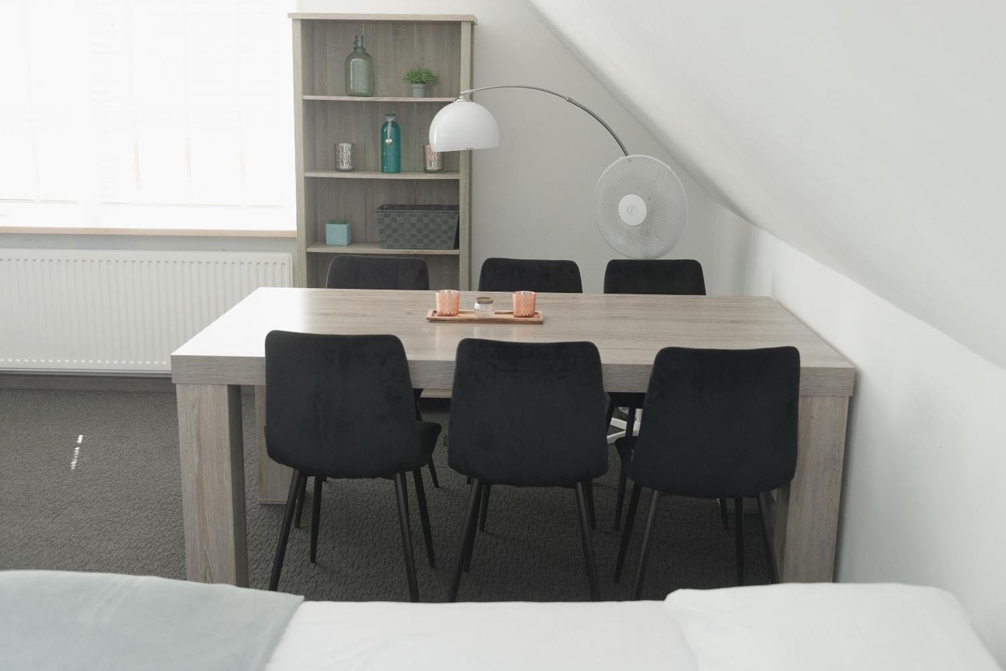 Boutique Hotel Herbergh Amsterdam Airport Free Parking Badhoevedorp Esterno foto