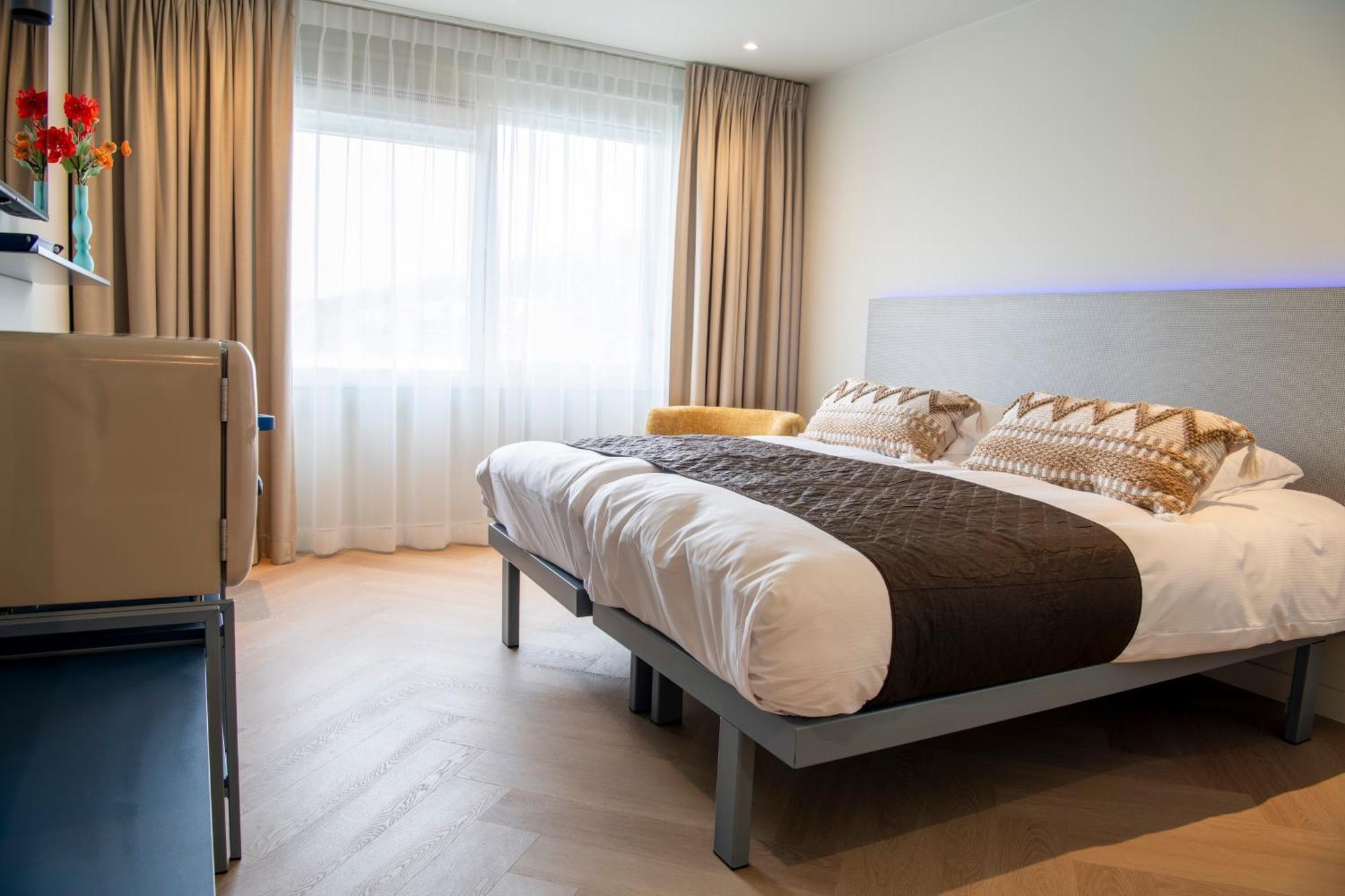 Boutique Hotel Herbergh Amsterdam Airport Free Parking Badhoevedorp Esterno foto
