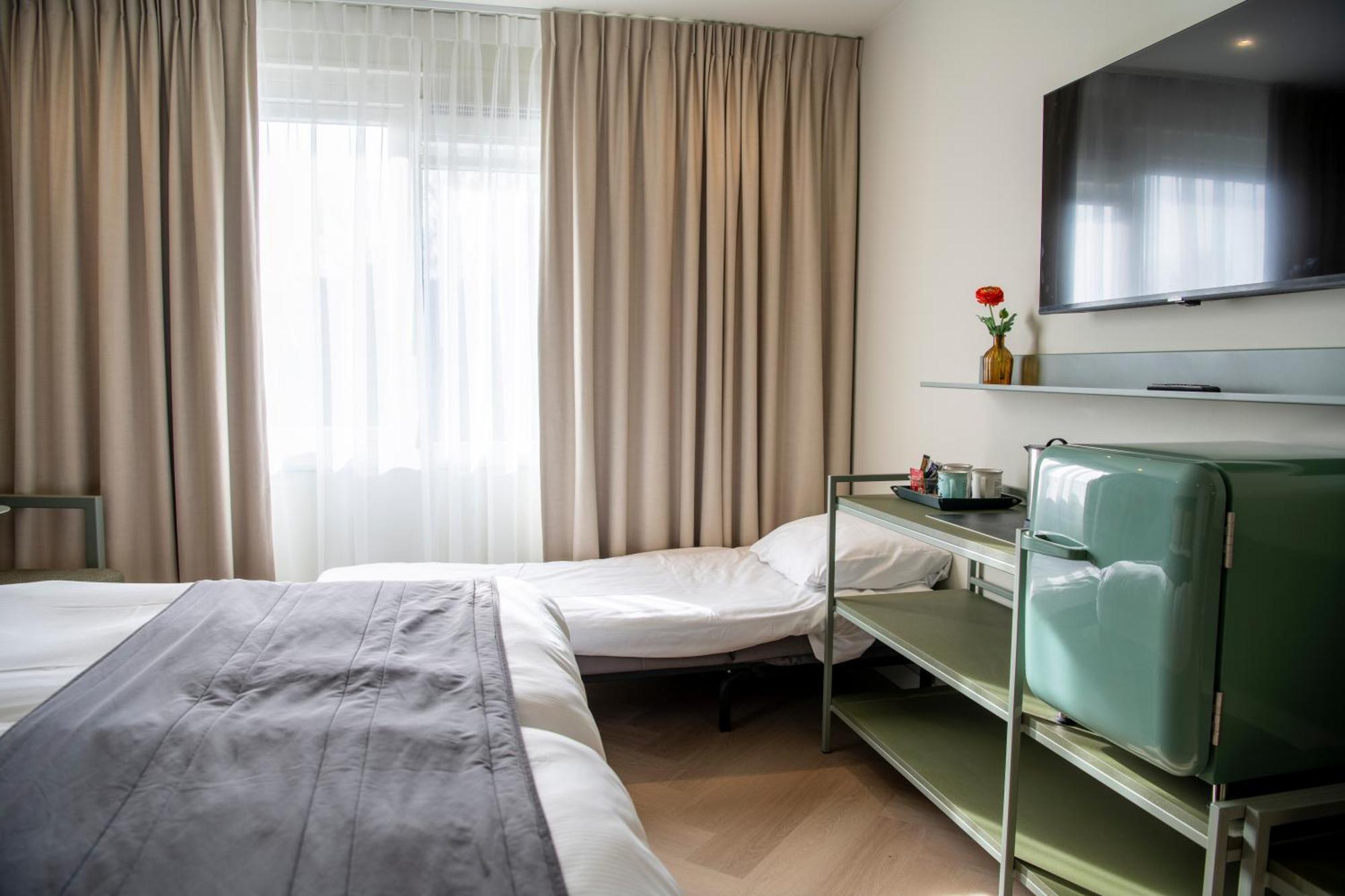 Boutique Hotel Herbergh Amsterdam Airport Free Parking Badhoevedorp Esterno foto